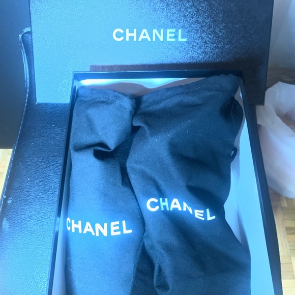 Chanel sandals , Nude color size 40 , NEW , never worn - Picture 9 of 9